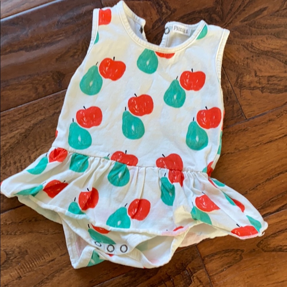 Bodysuit with ruffle